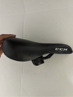 CCM Bike Seat / Saddle – Black Replacement Seat